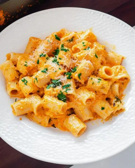 Creamy Spicy Gigi Hadid Pasta is a must-try dish!
