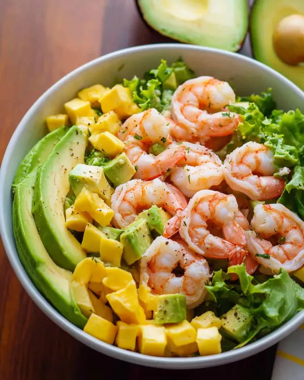 Avocado Shrimp Salad: A Fresh and Flavorful Delight!